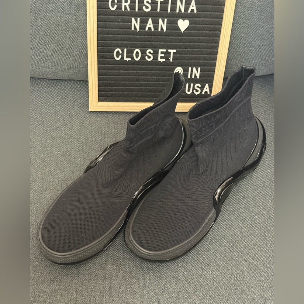 Louis Vuitton sock black sneakers